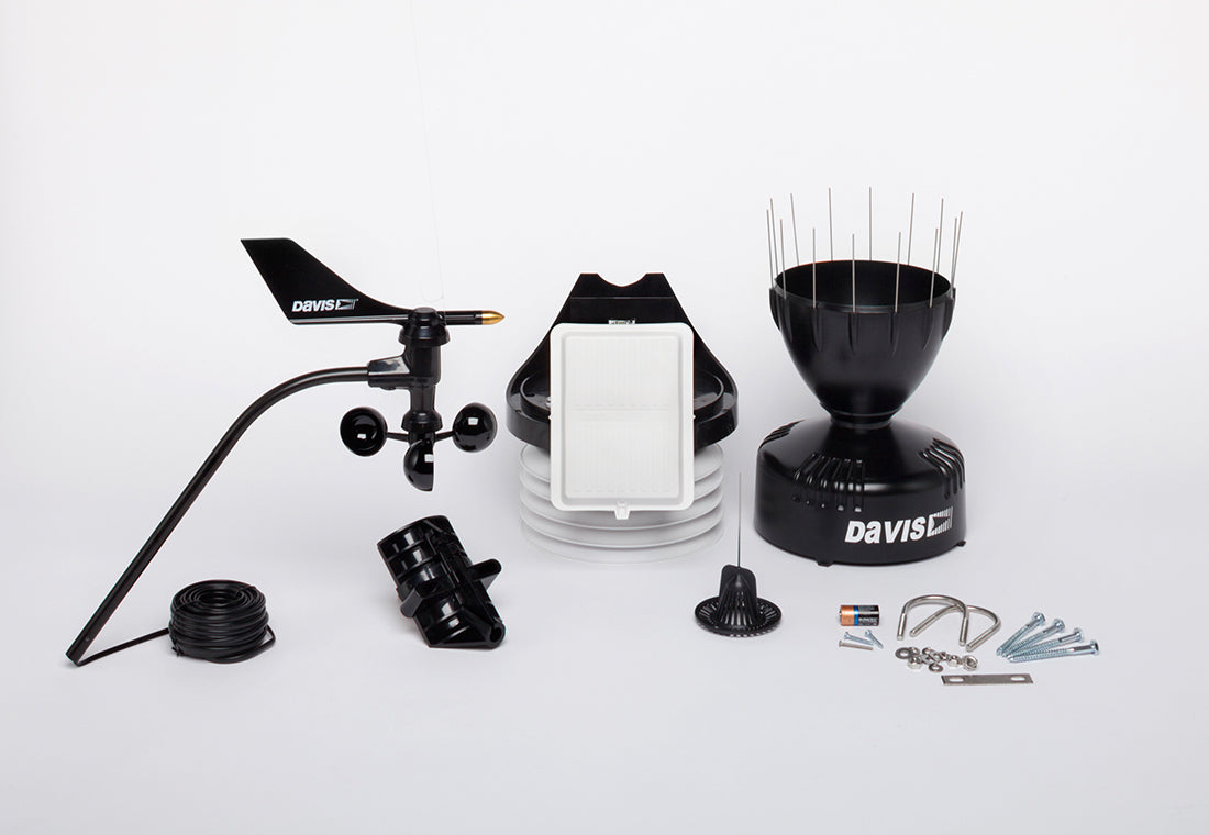 Vantage Pro2 cabled professional weather station components